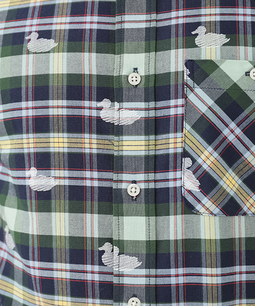 koe×THOM BROWNE（コエトムブラウン）の「[KOE×THOM BROWNE] MENS DUCK BUTTONDOWN SHIRT（シャツ/ブラウス・メンズ・マルチ・MEDIUM/SMALL/LARGE）」の11枚目の写真