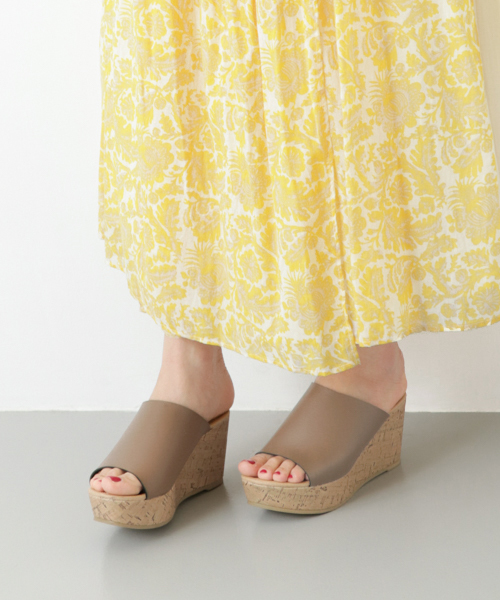 RODE SKO（ロデスコ）の「RODE SKO GRACIA シンプルサボ（サンダル・レディース・ホワイト/ブラック/ブラウン系その他・38/36/37）」の3枚目の写真