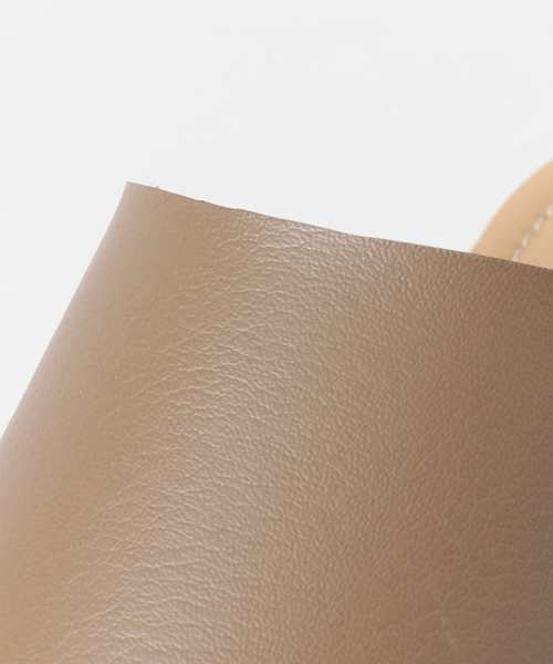 RODE SKO（ロデスコ）の「RODE SKO GRACIA シンプルサボ（サンダル・レディース・ホワイト/ブラック/ブラウン系その他・38/36/37）」の8枚目の写真