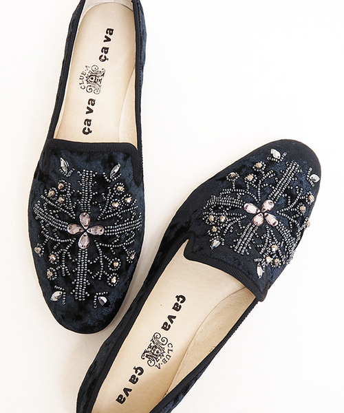 cava cava(サヴァサヴァ)の「◆ cavacava (サヴァサヴァ) ◆ オペラフラットシューズ 1320075(パンプス・レディース・グレー/ブラック/グレイッシュベージュ・23.0cm/23.5cm/24.5cm/24.0cm/22.5cm)」の2枚目の写真