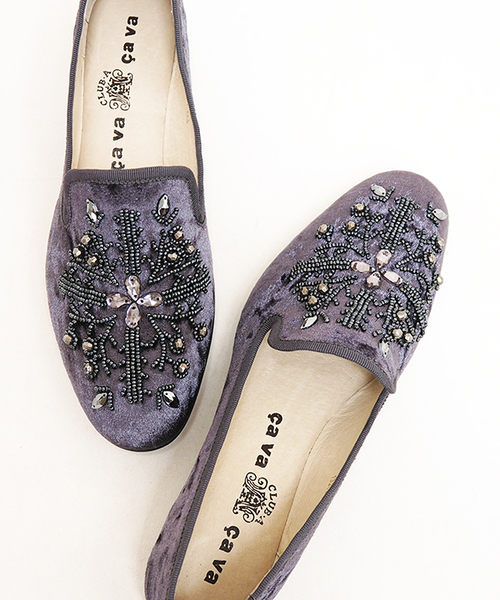 cava cava(サヴァサヴァ)の「◆ cavacava (サヴァサヴァ) ◆ オペラフラットシューズ 1320075(パンプス・レディース・グレー/ブラック/グレイッシュベージュ・23.0cm/23.5cm/24.5cm/24.0cm/22.5cm)」の8枚目の写真