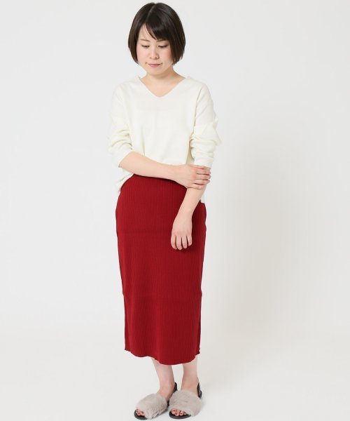 ivory court(アイボリーコート)の「Vネックミラノプルオーバー(マシンウオッシュ可)◆(ニット/セーター・レディース・ブラック/グレー/ホワイト/ブラウン/ボルドー・FREE)」の18枚目の写真