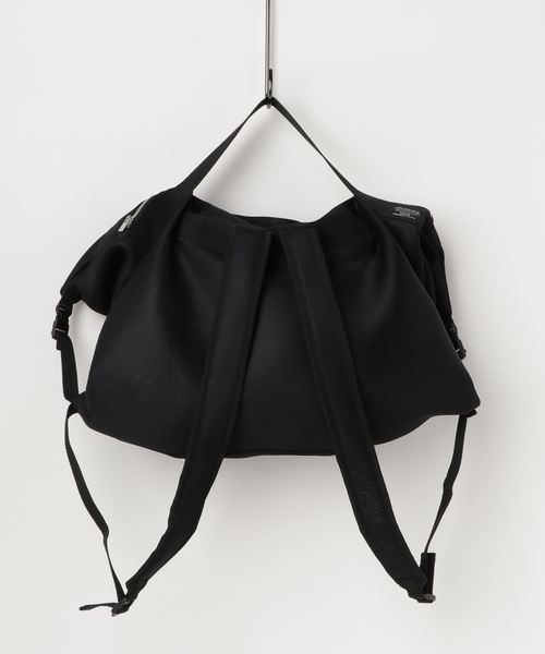 ZUCCa（ズッカ）の「ダブルラッセルバッグ（バックパック/リュック・レディース・ホワイト/ブラック/ブルー・FREE）」の13枚目の写真