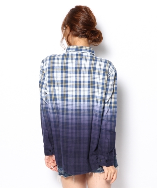 WEGO（ウィゴー）の「WEGO/グラデーションチェックシャツ（シャツ/ブラウス・レディース・グリーン/ブルー/レッド・FREE）」の6枚目の写真