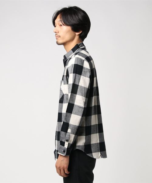 WEGO（ウィゴー）の「WEGO/バッファローチェックネルシャツ（シャツ/ブラウス・メンズ・ブルー系その他2/ホワイト系その他2/レッド系その他2/イエロー系その他・LARGE/MEDIUM/X-LARGE/XX-LARGE）」の5枚目の写真