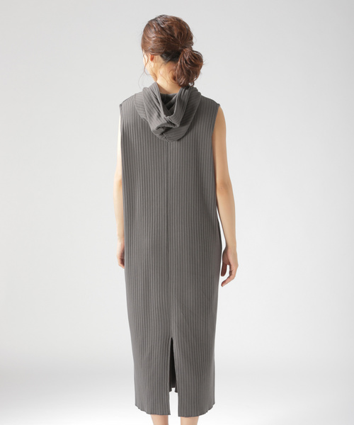 BAYFLOW（ベイフロー）の「フードツキリブワンピース（ワンピース・レディース・ベージュ/ブルー/チャコール・FREE）」の9枚目の写真