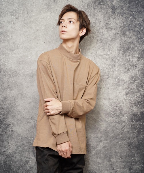 おしゃれスタ(オシャレスタ)の「ビッグシルエットモックネックTシャツ(IR) オーバーサイズ メンズ レディース(Tシャツ/カットソー・レディース・ホワイト/ブラック/ベージュ/パープル/サンドベージュ/サックスブルー/パープル系その他/グリーン/チャコールグレー・M/L/XL)」の4枚目の写真