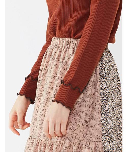 POU DOU DOU（プードゥドゥ）の「起毛テレコメロー トップス（Tシャツ/カットソー・レディース・ブラック/ライトベージュ/ブラウン/グリーン/ブルー・3）」の13枚目の写真