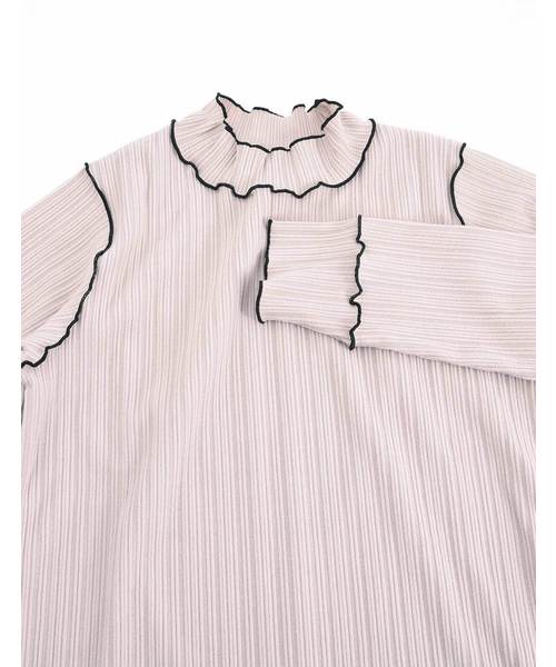 POU DOU DOU（プードゥドゥ）の「起毛テレコメロー トップス（Tシャツ/カットソー・レディース・ブラック/ライトベージュ/ブラウン/グリーン/ブルー・3）」の9枚目の写真