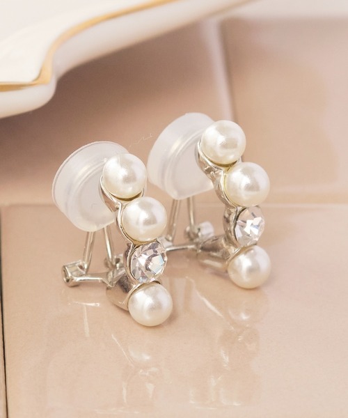 Phoebe（フィービィー）の「【シリーズ累計販売　15,000点突破！】【痛くないシリーズ】ノーブルパールエアリーイヤリング/大ぶり（イヤリング・レディース・ゴールド/ゴールド系その他/シルバー系その他/グレー/シルバー/ピンクゴールド・FREE）」の18枚目の写真