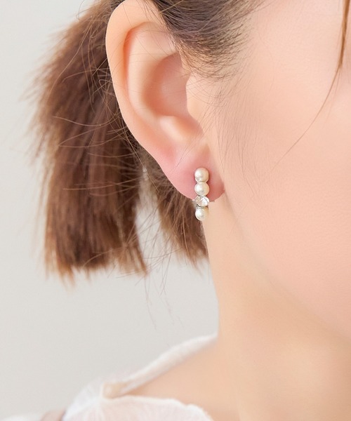 Phoebe（フィービィー）の「【シリーズ累計販売　15,000点突破！】【痛くないシリーズ】ノーブルパールエアリーイヤリング/大ぶり（イヤリング・レディース・ゴールド/ゴールド系その他/シルバー系その他/グレー/シルバー/ピンクゴールド・FREE）」の8枚目の写真