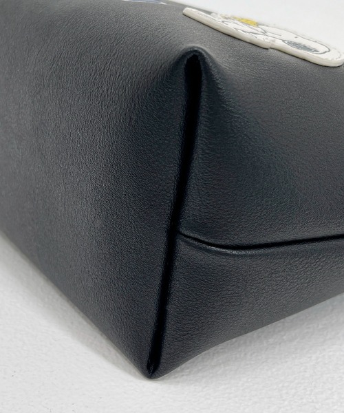 FILA（フィラ）の「FILA フィラ ×PEANUTS ピーナッツ SNOOPY スヌーピー コラボ スクエア ミニ ショルダーバッグ（トートバッグ・レディース・ホワイト/ブラック/ベージュ/ネイビー/ブラック系/ライトグレー/ブラウン・FREE）」の12枚目の写真