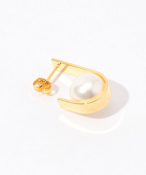 別注】januka×TOMORROWLAND シェルパールピアス（ピアス（両耳用