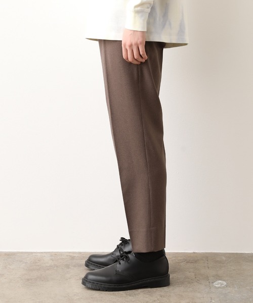 JUNRED（ジュンレッド）の「(美シルエット・高機能を兼ね備えた)ウォッシャブルサージスリム（スラックス・メンズ・ブラック/ベージュ/ベージュ系その他/サックスブルー・S/M/L/LL）」の5枚目の写真