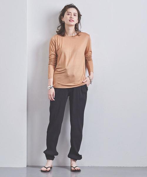 BASERANGE（ベースレンジ）の「＜BASERANGE（ベースレンジ）＞ロング スリーブ Tシャツ（Tシャツ/カットソー・レディース・ベージュ/ブラック/ナチュラル・FREE）」の11枚目の写真