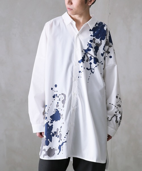kOhAKU(コハク)の「『スプラッシュペイントシャツ』(シャツ/ブラウス・レディース・オフホワイト/チャコール・1/2)」の3枚目の写真
