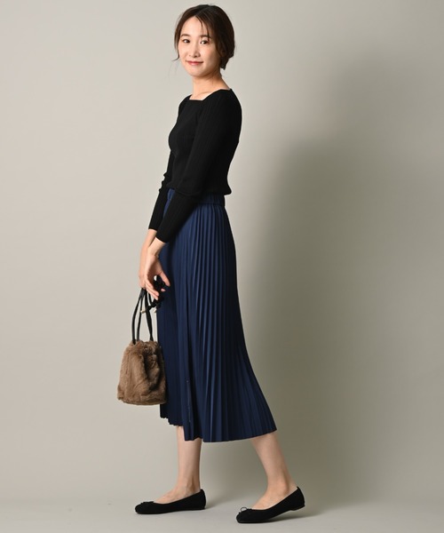 INTERPLANET(インタープラネット)の「リバーシブル配色タフタスカート(スカート・レディース・サックスブルー/ネイビー/カーキ・FREE)」の13枚目の写真