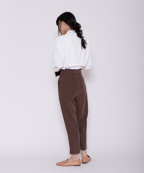 ECRIRE(エクリール)の「ラップベルトパンツ(その他パンツ・レディース・ダークブラウン・フリー)」の2枚目の写真