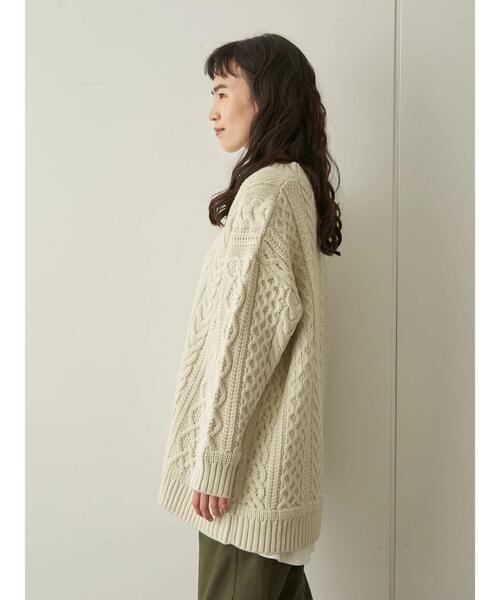 AMERICAN HOLIC（アメリカンホリック）の「チルデン斜めケーブルVネックニットチュニック  ＊〇（ニット/セーター・レディース・ベージュ/グレー/アイボリー/マルチ/ブラック・FREE）」の11枚目の写真