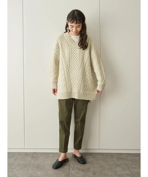 AMERICAN HOLIC（アメリカンホリック）の「チルデン斜めケーブルVネックニットチュニック  ＊〇（ニット/セーター・レディース・ベージュ/グレー/アイボリー/マルチ/ブラック・FREE）」の17枚目の写真