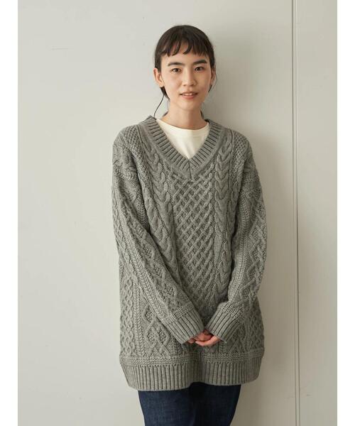 AMERICAN HOLIC（アメリカンホリック）の「チルデン斜めケーブルVネックニットチュニック  ＊〇（ニット/セーター・レディース・ベージュ/グレー/アイボリー/マルチ/ブラック・FREE）」の19枚目の写真