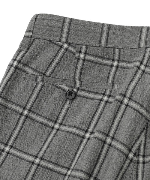 MEN'S BIGI（メンズビギ）の「【尾州産生地】ON/OFF兼用ウールチェックパンツ（スラックス・メンズ・ネイビー/グレー・01/03/02/04）」の13枚目の写真