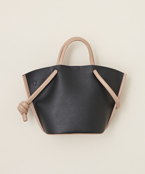 natural couture(ナチュラルクチュール)の「バイカラー台形ミニトートバッグ(ショルダーバッグ・レディース・アイボリー/ブラック/グレイッシュベージュ/ラベンダー・FREE)」の1枚目の写真