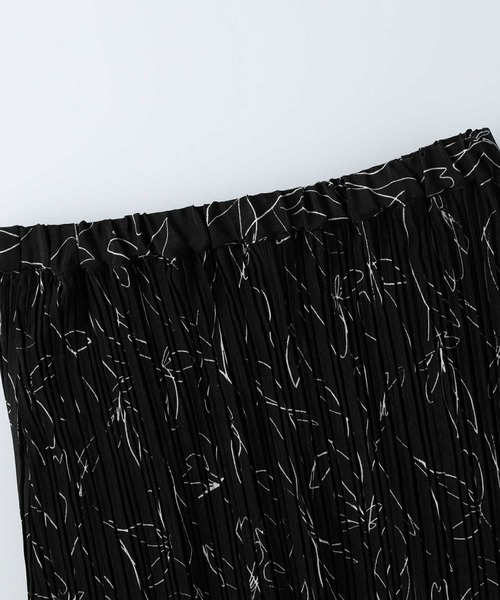 HONEYSUCKLE ROSE（ハニーサックルローズ）の「【HONEYSUCKLE ROSE】線画プリーツスカート（スカート・レディース・ライトベージュ/ブラック・M/L）」の18枚目の写真