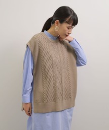 AMERICAN HOLIC | ケーブルバックスリットニットベスト　＊(ベスト)