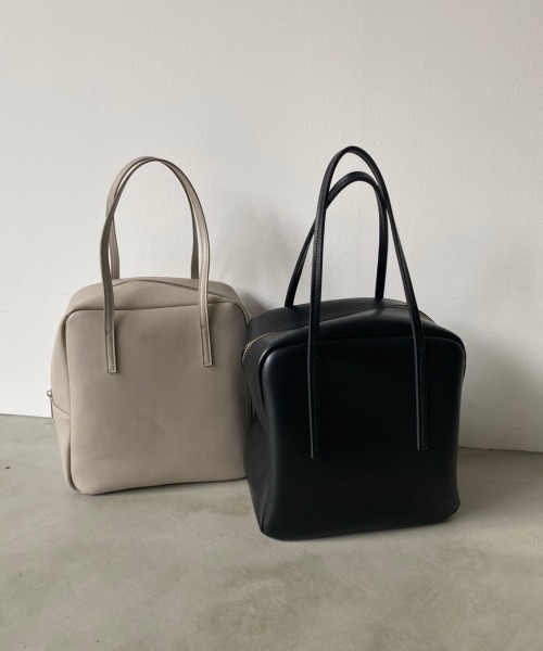 Aunt Marie's（アントマリーズ）の「レザースクエアボストン/AUNT MARIE'S（ボストンバッグ・レディース・ブラック/ベージュ・FREE）」の7枚目の写真