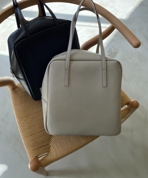 Aunt Marie's（アントマリーズ）の「レザースクエアボストン/AUNT MARIE'S（ボストンバッグ・レディース・ブラック/ベージュ・FREE）」の15枚目の写真