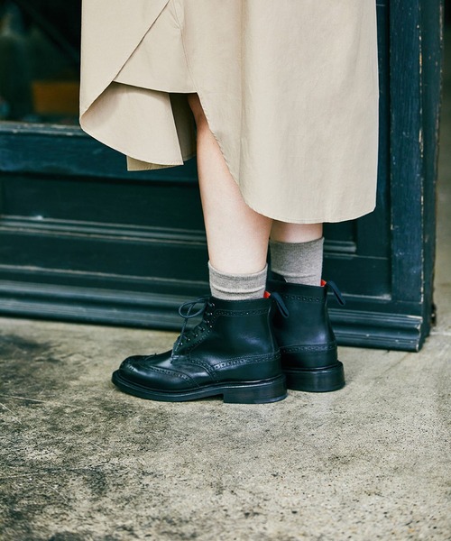 Tricker's（トリッカーズ）の「Tricker's L5676 STEPHY / LEATHER SOLE / BROGUE BOOT（ブーツ・レディース・ブラック/ダークブラウン/ブラウン/ライトブラウン・UK5/UK6/UK3.5/UK5.5/UK4.5/UK3/UK6.5/UK4）」の14枚目の写真