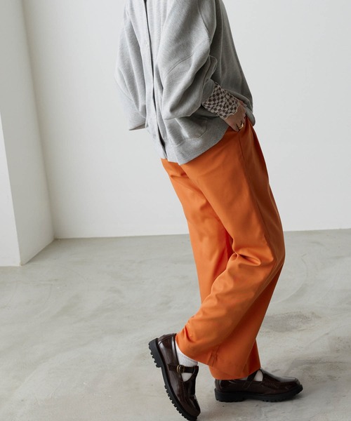 forksy.（フォルクシー）の「【forksy.】2タックカラースラックスパンツ（スラックス・レディース・ネイビー/オレンジ/レッド/グリーン/ライトベージュ/カーキ/ブラック/ベージュ/ブラウン/オレンジ系その他/ブルーグリーン・FREE）」の12枚目の写真