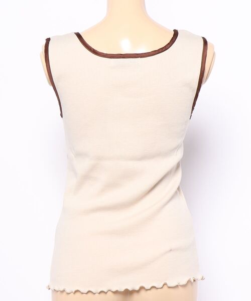 DISCOAT（ディスコート）の「【ZOZO限定】パイピングスクエアタンクトップ（タンクトップ・レディース・アイボリー/ブラック/グレイッシュベージュ・FREE）」の4枚目の写真