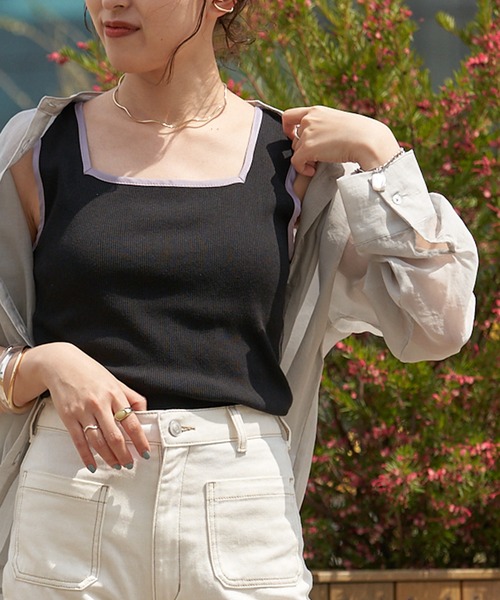 DISCOAT（ディスコート）の「【ZOZO限定】パイピングスクエアタンクトップ（タンクトップ・レディース・アイボリー/ブラック/グレイッシュベージュ・FREE）」の3枚目の写真