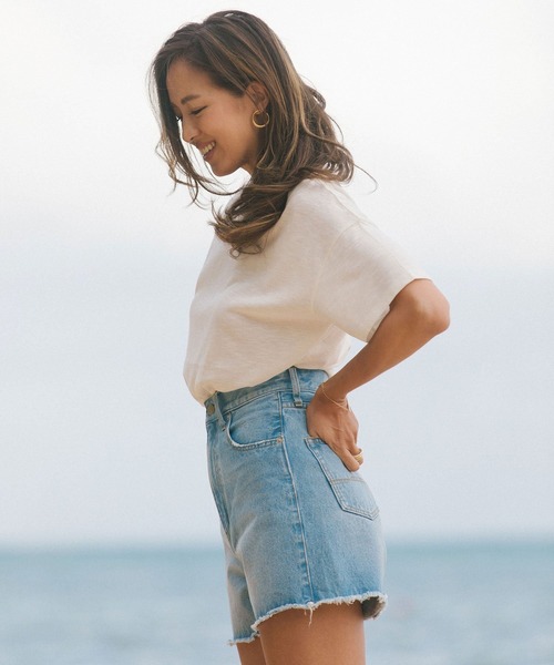 BAYFLOW(ベイフロー)の「MIEコラボ/ショートパンツ(デニムパンツ・レディース・ライトブルー/ホワイト・MEDIUM/SMALL)」の6枚目の写真