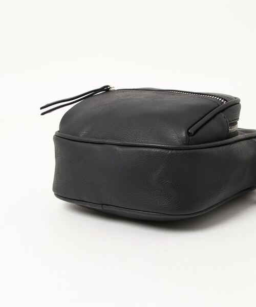 kutir（クティール）の「フェイクレザーショルダーバッグ（ショルダーバッグ・レディース・ブラック・FREE）」の6枚目の写真