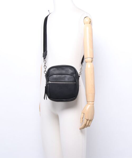 kutir（クティール）の「フェイクレザーショルダーバッグ（ショルダーバッグ・レディース・ブラック・FREE）」の8枚目の写真