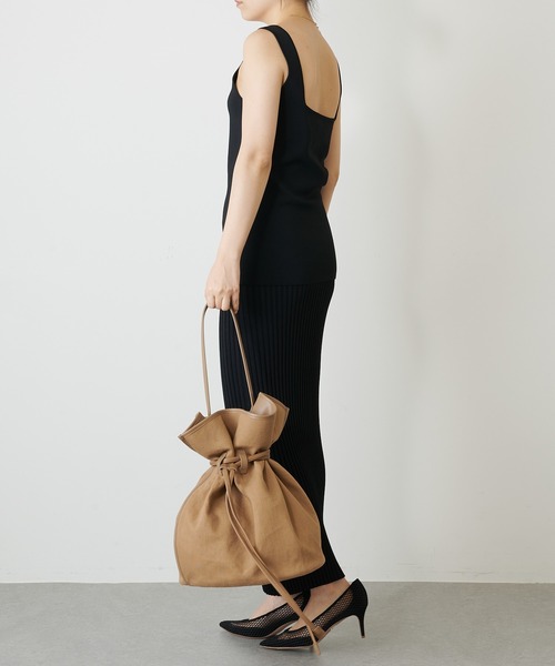 the dilettante（ザ・ディレッタント）の「【the dilettante】別注ドロストリングバッグ（トートバッグ・レディース・ベージュ/ホワイト・FREE）」の9枚目の写真