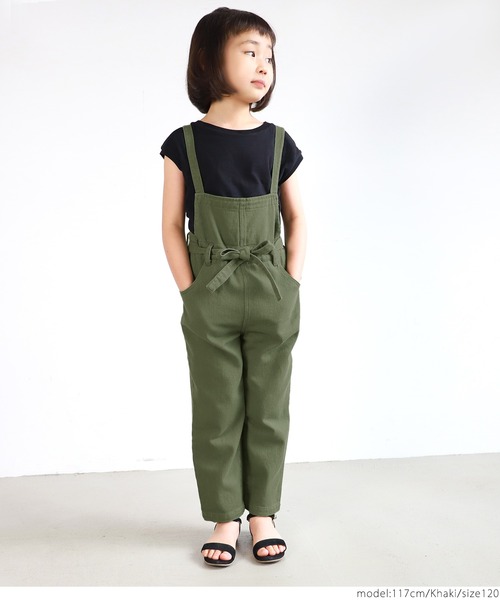 coca（coca）（コカ）の「キッズ ゆるっとサイズ感カツラギサロペット（サロペット/オーバーオール・キッズ・カーキ/アイボリー・100/110/120/130）」の7枚目の写真