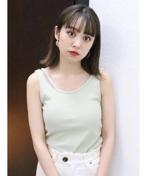 MURUA（ムルーア）の「ミリオンアイスパット入りスリットタンク（Tシャツ/カットソー・レディース・ホワイト/ブラック/カーキ・FREE）」の3枚目の写真