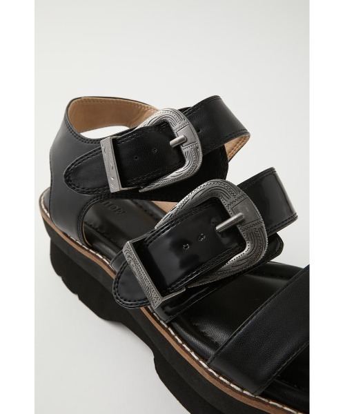 MOUSSY（マウジー）の「DOUBLE BUCKLE サンダル（サンダル・レディース・アイボリー/ブラック・MEDIUM/LARGE/SMALL）」の19枚目の写真