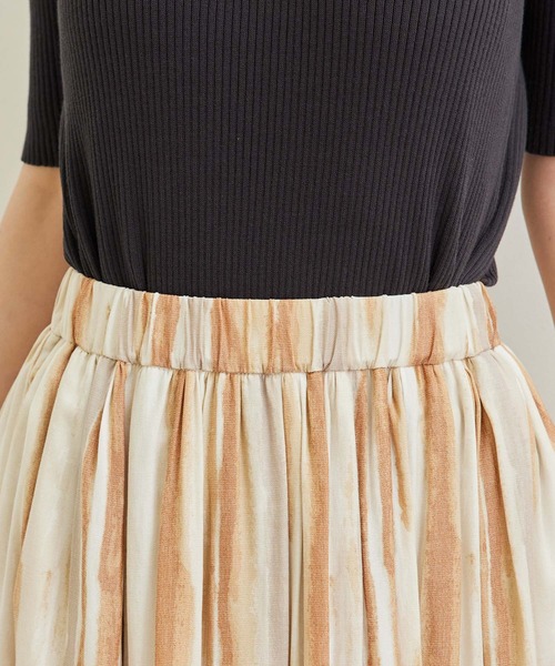 ROPE' PICNIC（ロペピクニック）の「手書き風ストライプロングスカート（スカート・レディース・パープル/イエロー/キャメル・38）」の18枚目の写真