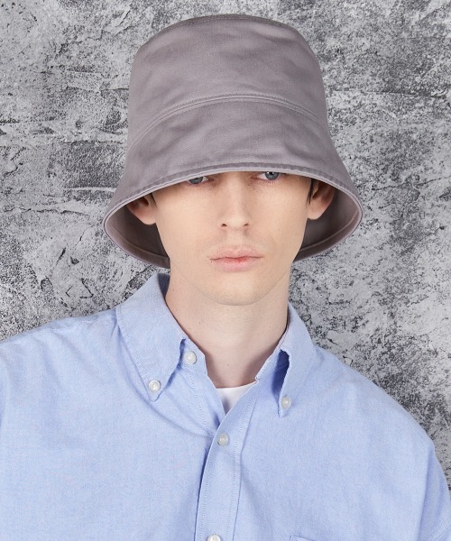 VARZAR（バザール）の「【VARZAR】STUD DROP OVER FIT BUCKET HAT / バザール スタッズ ドロップ オーバーフィット バケットハット（ハット・レディース・ホワイト/ブラック/グリーン/ブルー/グレー/ベージュ・FREE）」の13枚目の写真