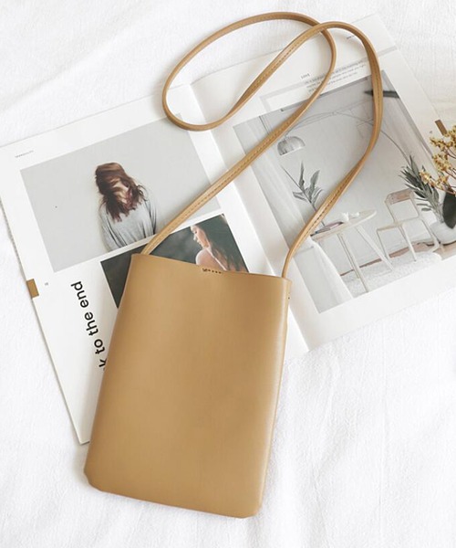 Ulysses(ユリシス)の「ミニショルダーバッグ(ショルダーバッグ・レディース・カーキ/オフホワイト/ブラック/イエロー/ピンク/ブルー/ブラウン/ベージュ・F)」の5枚目の写真