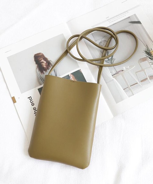 Ulysses(ユリシス)の「ミニショルダーバッグ(ショルダーバッグ・レディース・カーキ/オフホワイト/ブラック/イエロー/ピンク/ブルー/ブラウン/ベージュ・F)」の10枚目の写真