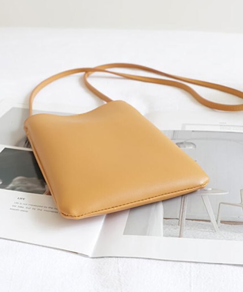 Ulysses(ユリシス)の「ミニショルダーバッグ(ショルダーバッグ・レディース・カーキ/オフホワイト/ブラック/イエロー/ピンク/ブルー/ブラウン/ベージュ・F)」の14枚目の写真