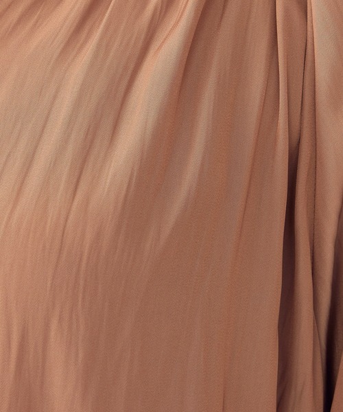 COMME CA ISM（コムサイズム）の「サテンギャザーブラウス（シャツ/ブラウス・レディース・ブラウン/ボルドー/グレイッシュベージュ・MEDIUM/LARGE）」の12枚目の写真