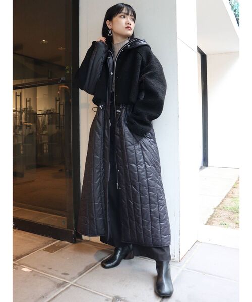 MURUA（ムルーア）の「キルトドッキングボアコート（ダウンジャケット/コート・レディース・ブラック/ベージュ/モカ・FREE）」の17枚目の写真