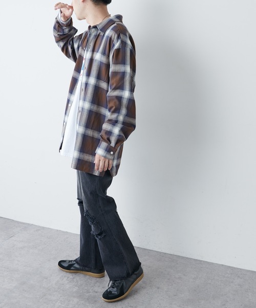 DISCOAT（ディスコート）の「クラッシュデニムフレア風パンツ（デニムパンツ・メンズ・ブラック/ネイビー・LARGE/MEDIUM）」の3枚目の写真